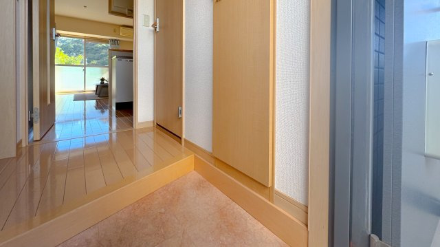 アビューラの内装|※ホームステージングの写真となります。