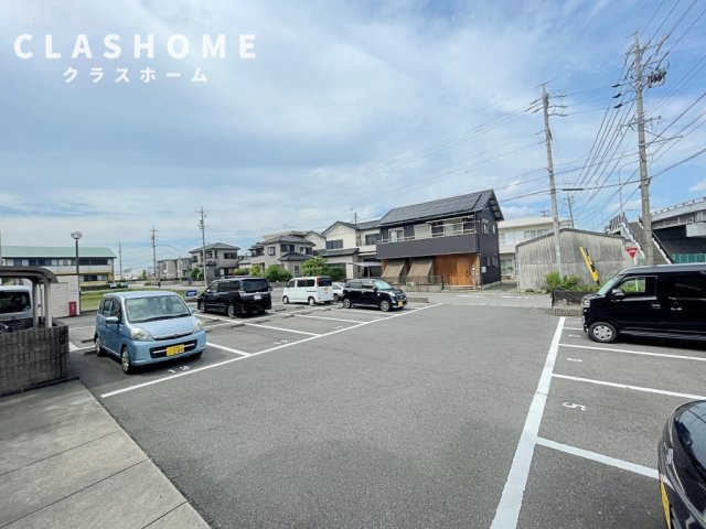 ソレアードパラシオン　　　刈谷市近郊の賃貸はクラスホームの駐車場