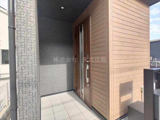 【構造・工法・仕様】 | 鶴ヶ島市中新田　全3棟　3号棟 | 落ち着いた玄関です