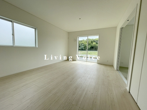 【居間・リビング】 | 【仲介手数料０円】綾瀬市早川第6　新築一戸建て　全6棟 | 綾瀬市早川第6　新築一戸建て　全6棟