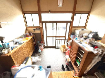 【玄関】 | 白河市表郷内松五斗蒔　ガレージ付き中古戸建