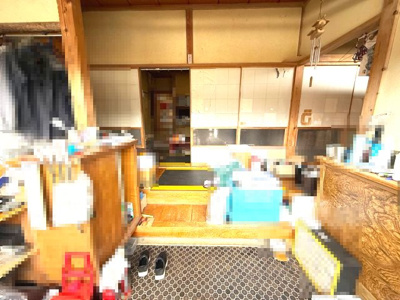 【玄関】 | 白河市表郷内松五斗蒔　ガレージ付き中古戸建
