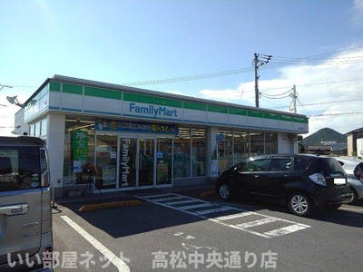 【周辺】 | エターナル・パレスＣ | ファミリーマート坂出川津町店まで1100m