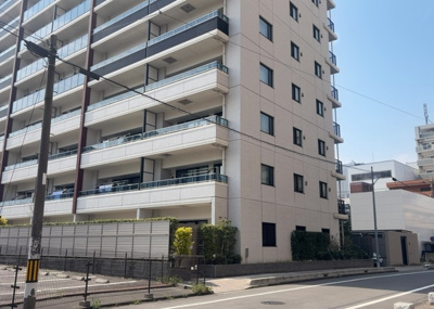 【外観】 | エクセレントシティ相模原ステーションアリーナ | マンションの外観は非常に重要なポイントです！外観の善し悪しは資産価値に大きな影響を与えます。外観のいいマンションを購入することで、高値で売却がしやすく、買い手が見つかりやすいというメリットがあります。