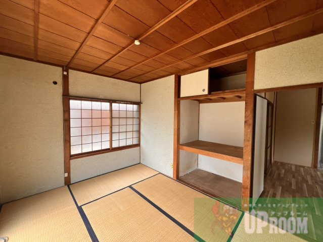 勝川町9丁目岡島貸家の和室