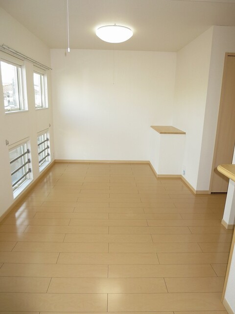 ソレイユ ブランの洋室