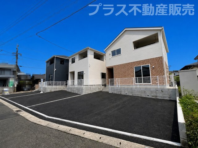 【外観】 | 那珂川市今光8丁目第2　1号棟（全3棟）【仲介手数料無料・0円】 | 完成しました。物件内部もご見学頂けます。プラス不動産販売にお任せ下さい。
