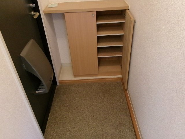 フォーレスはまゆうの玄関