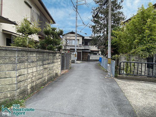 修学院水上田町 新築戸建 1期2次6号地の前面道路含む現地写真