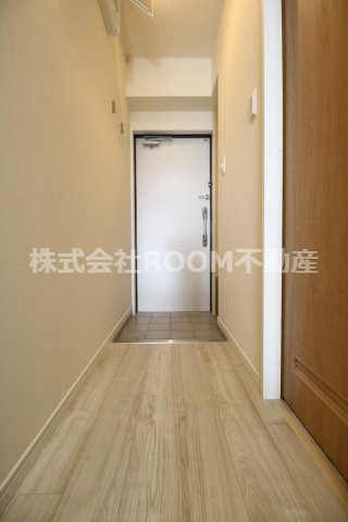 フリューゲル年見の玄関|落ち着いた玄関です