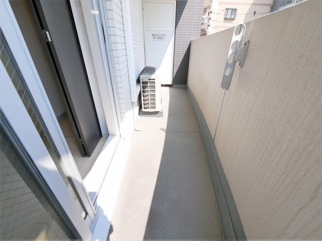 大阪市浪速区敷津西２丁目の賃貸マンションのバルコニー