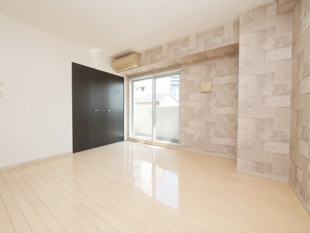 大阪市浪速区敷津西２丁目の賃貸マンションの居間・リビング