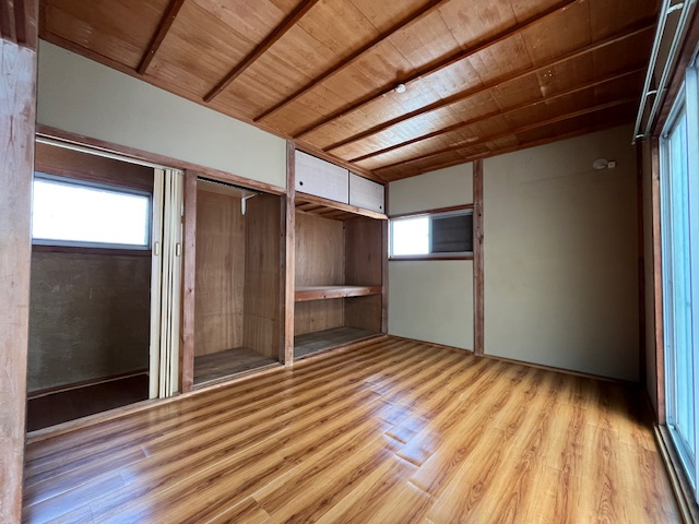 楠ヶ丘貸家の寝室