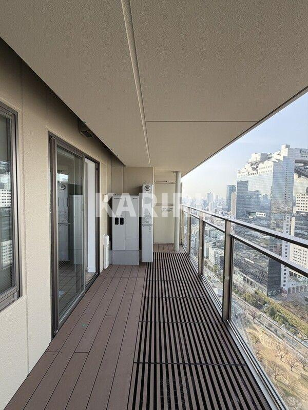 グラングリーン大阪　ＴＨＥ　ＮＯＲＴＨ　ＲＥＳＩＤＥＮＣＥのバルコニー