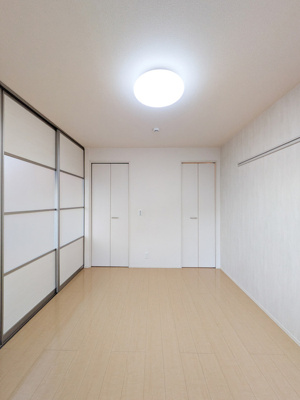 【洋室】 | ルミエール木崎