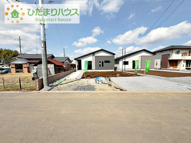 【駐車場】 | つくば市高野3期　新築戸建　1号棟 | マイホームなら駐車場代がかかりません！しかも、自宅の駐車場で洗車ができます！今までコイン洗車に行っていた手間も省けて、節約にもつながります(^^♪