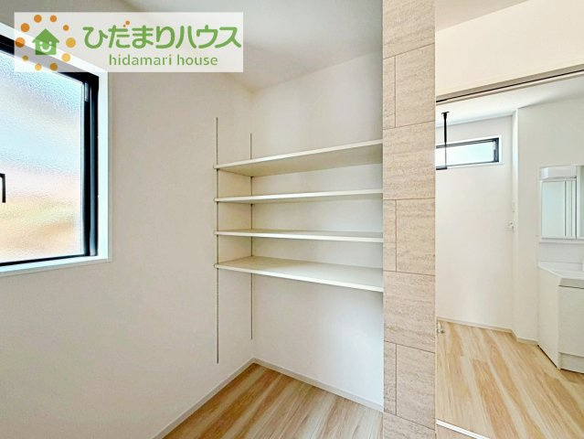 【収納】 | つくば市高野3期　新築戸建　1号棟 | 料理をしながらでも、ご家族との会話を楽しめる対面式キッチン♪