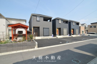 【前面道路含む現地写真】