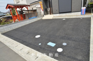 【駐車場】