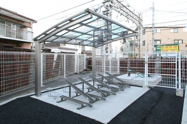 京成八幡WESTCOURT の駐車場