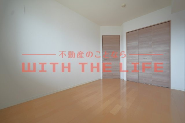 アーサー六ツ門プレミアムタワー【キャッシュバック対象】の洋室|明るい洋室です