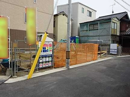 広島市南区山城町　新築一戸建ての前面道路含む現地写真