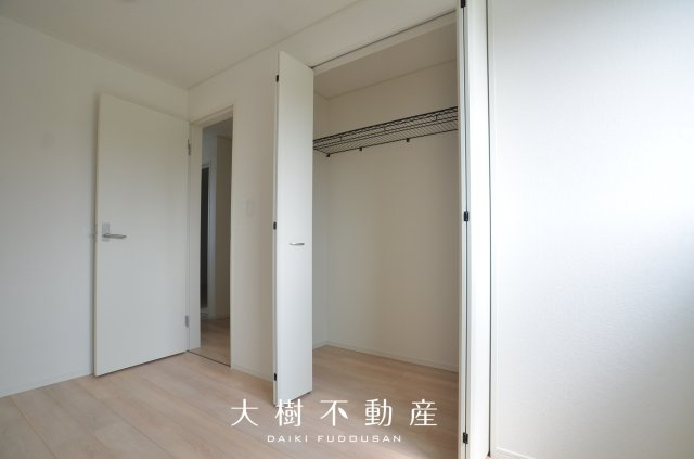 【洋室】 | 海老名市社家２丁目　新築戸建て　全10棟　【仲介手数料無料】 | 2階　洋室2（6.0帖）クローゼット