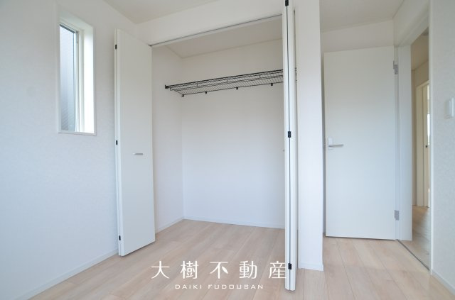 【洋室】 | 海老名市社家２丁目　新築戸建て　全10棟　【仲介手数料無料】 | 2階　洋室3（5.0帖）クローゼット