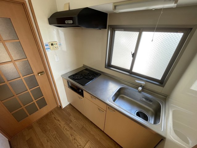 タカマツ神戸駅南通のキッチン|同物件別部屋写真