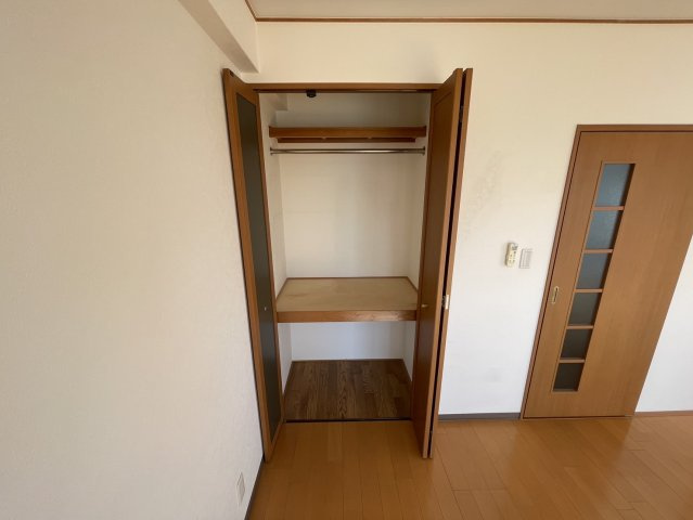 タカマツ神戸駅南通の収納|同物件別部屋写真
