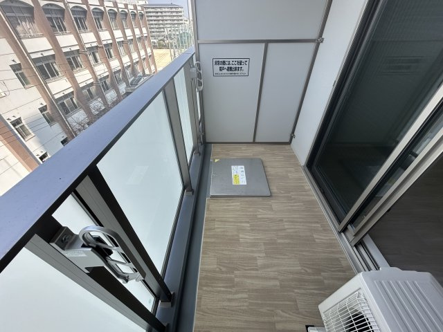 大阪市西淀川区柏里２丁目の賃貸マンションのバルコニー