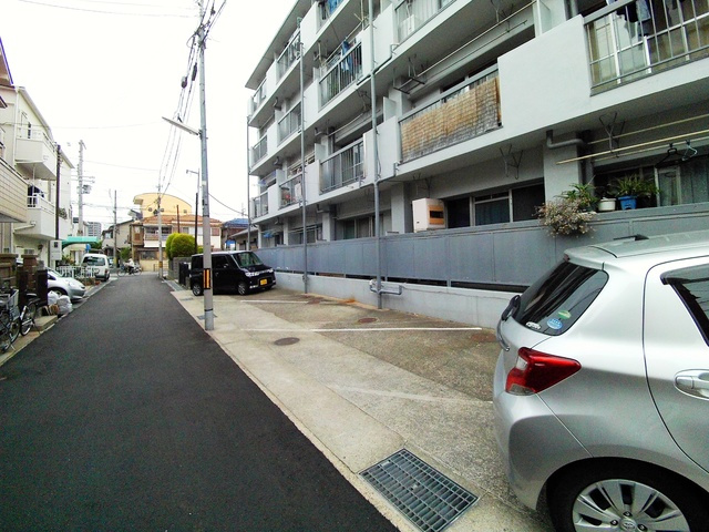 濱田魚崎マンションの駐車場