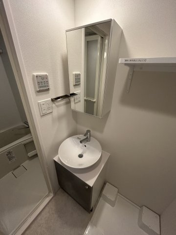 大阪市西淀川区柏里２丁目の賃貸マンションの独立洗面台