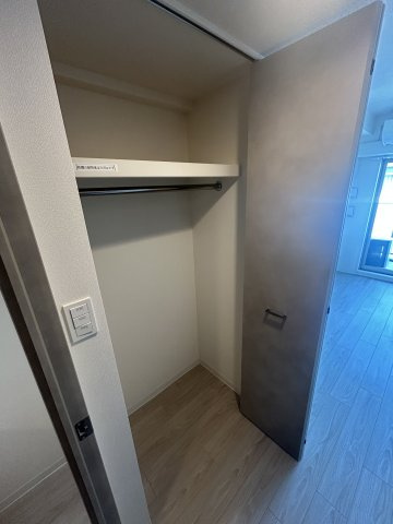 大阪市西淀川区柏里２丁目の賃貸マンションの収納