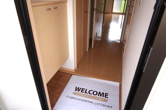 クレ ドゥ リュヌの玄関