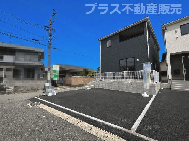 【外観】 | 那珂川市今光8丁目第2　3号棟（全3棟）【仲介手数料無料・0円】 | 現地写真。プラス不動産販売なら、現場の全ての棟をまとめてご見学頂けます。