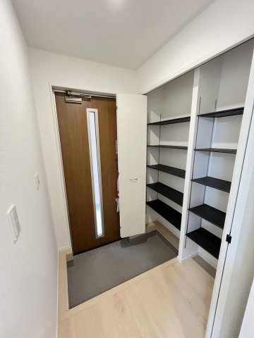 【玄関】 | 那珂川市今光8丁目第2　3号棟（全3棟）【仲介手数料無料・0円】 | 現地写真。