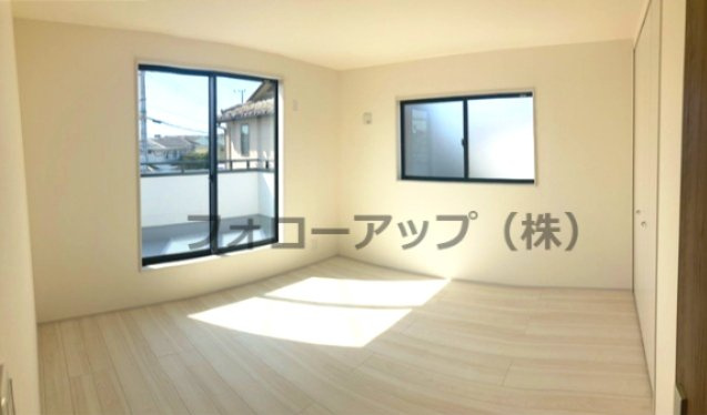 リーブルガーデン神戸市西区竹の台5期の洋室|ゆったりした洋室です