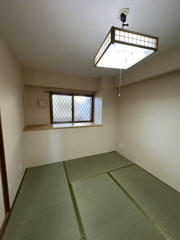 ゼフィール大清水の和室