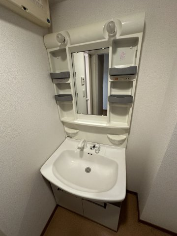 ゼフィール大清水の洗面所
