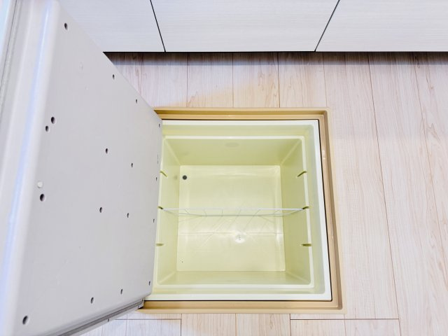 松戸市根木内新築戸建（根木内第10）のキッチン|キッチン床下収納