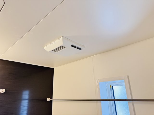 松戸市根木内新築戸建（根木内第10）の冷暖房・空調設備|雨の日も安心の浴室乾燥機つき
