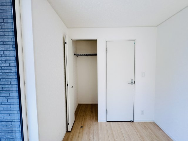 松戸市根木内新築戸建（根木内第10）の収納|5帖洋室収納スペース