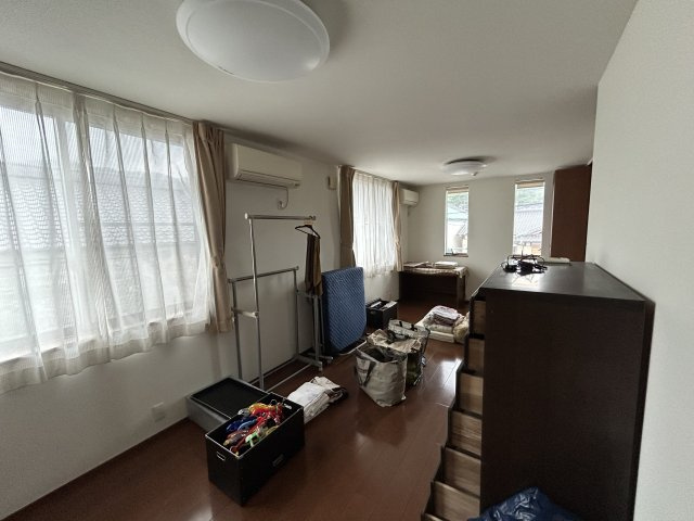 用宗三丁目店舗付中古住宅の洋室