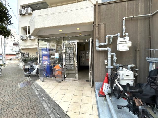 メゾンド山手のエントランス