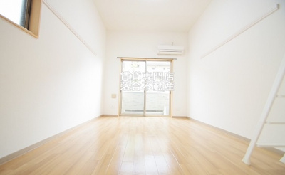 【居間・リビング】 | Ｈ・Ｍアパートメント | 明るくて使いやすいお部屋♪