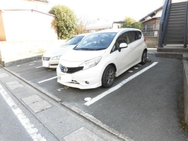 セジュールＦＫの駐車場