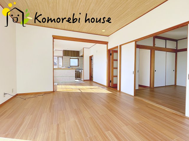 さいたま市見沼区南中丸　中古一戸建ての居間・リビング|26.4.3撮影済み