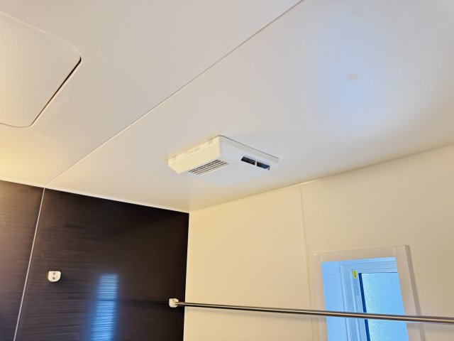 松戸市根木内新築戸建（根木内第10）の冷暖房・空調設備|雨の日も安心の浴室乾燥機つき
