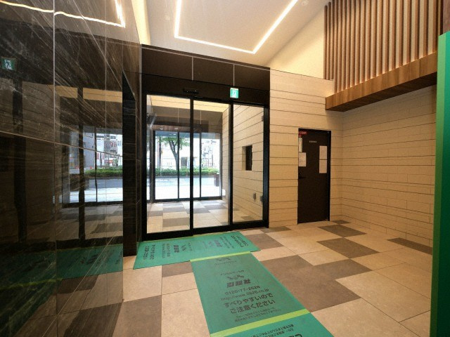 大阪市浪速区大国３丁目の賃貸マンションのロビー
